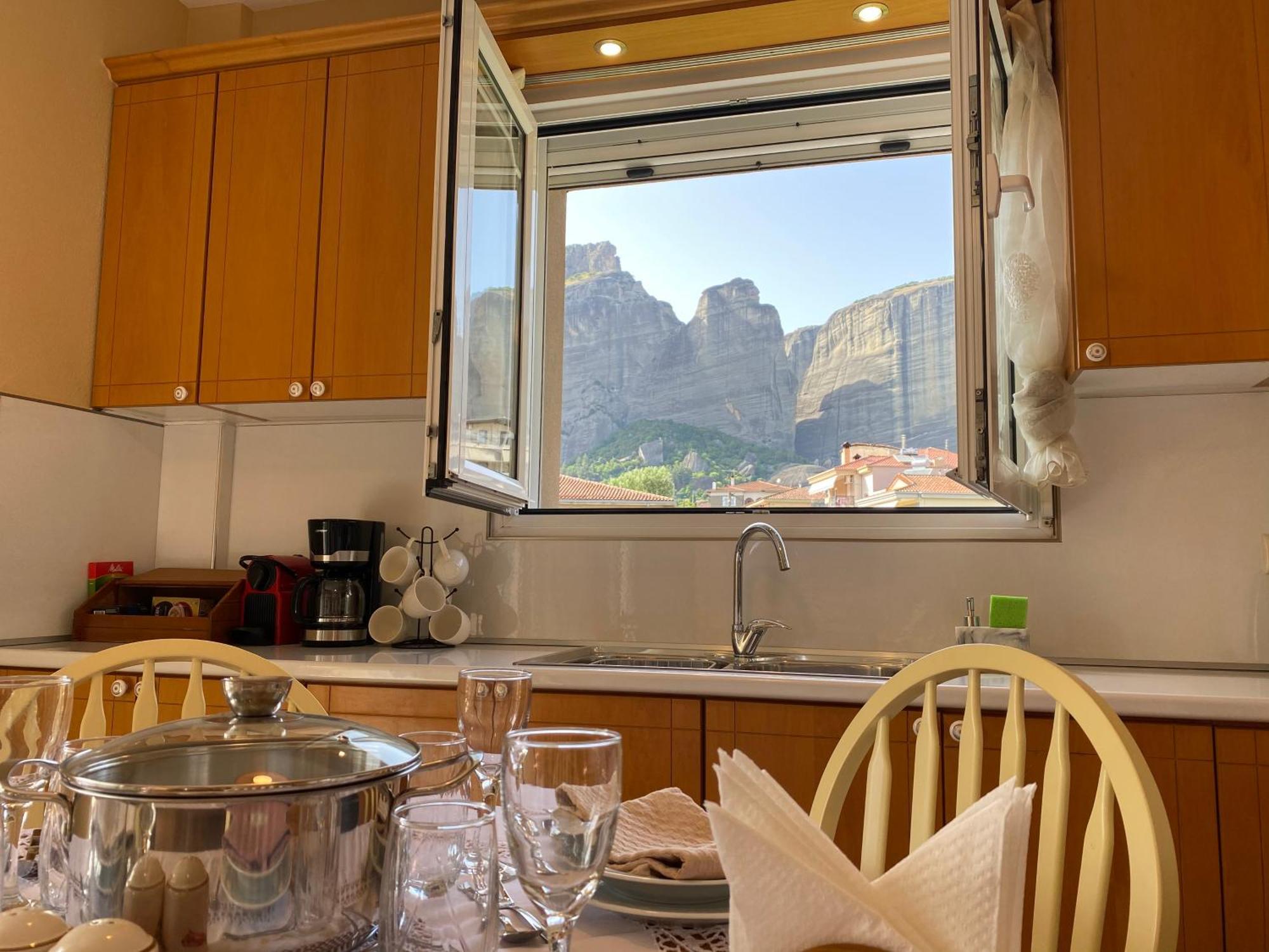 Saint Stephen'S Apartments At Meteora 2 Калампака Экстерьер фото